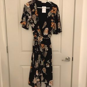 Midi wrap dress. Size L.